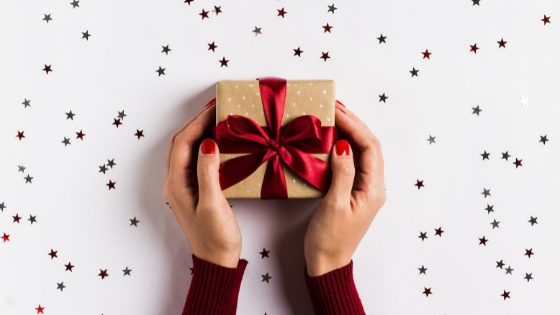 hands holding Christmas gift